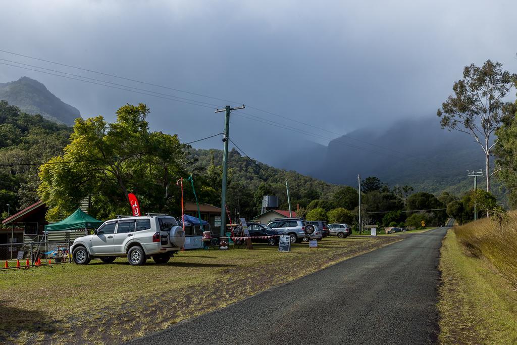Christmas Creek Cafe & Cabins Lamington Bagian luar foto