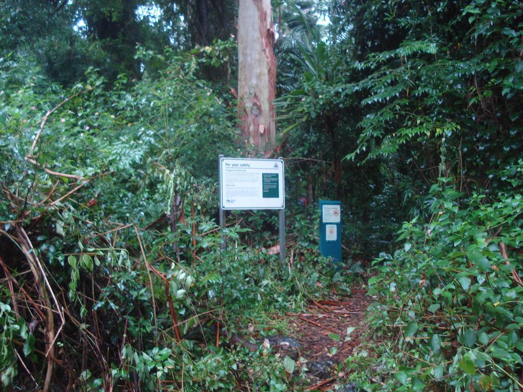 Christmas Creek Cafe & Cabins Lamington Bagian luar foto