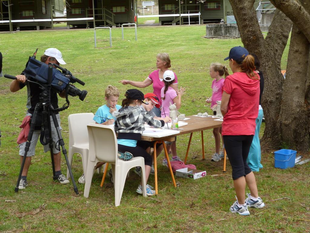 Christmas Creek Cafe & Cabins Lamington Bagian luar foto