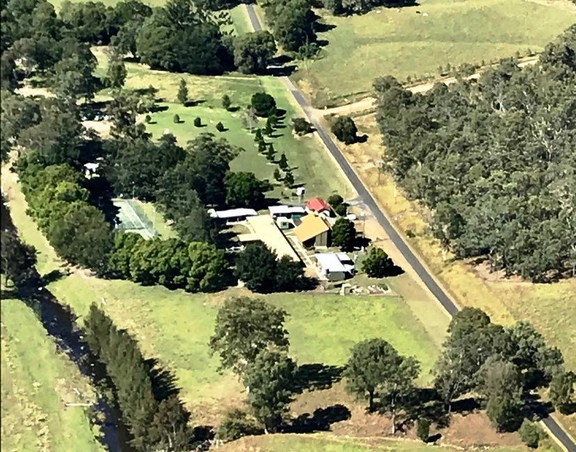 Christmas Creek Cafe & Cabins Lamington Bagian luar foto