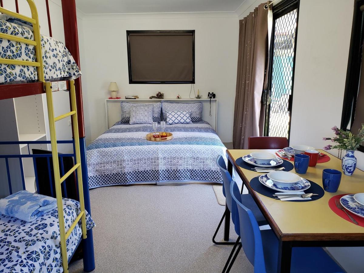 Christmas Creek Cafe & Cabins Lamington Bagian luar foto